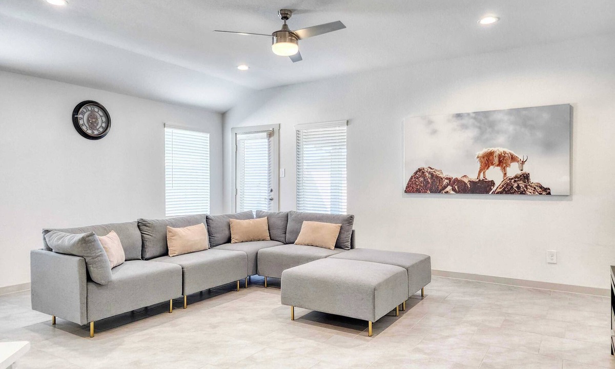 Barker House | Tranquil 4BR Retreat｜Family-Friendly｜Fenced Yard & Relaxing Patio #41733