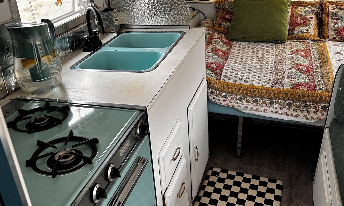 Santa Fe Apartment | Tranquil and Charming Vintage Trailer in Santa Fe for a peaceful getaway