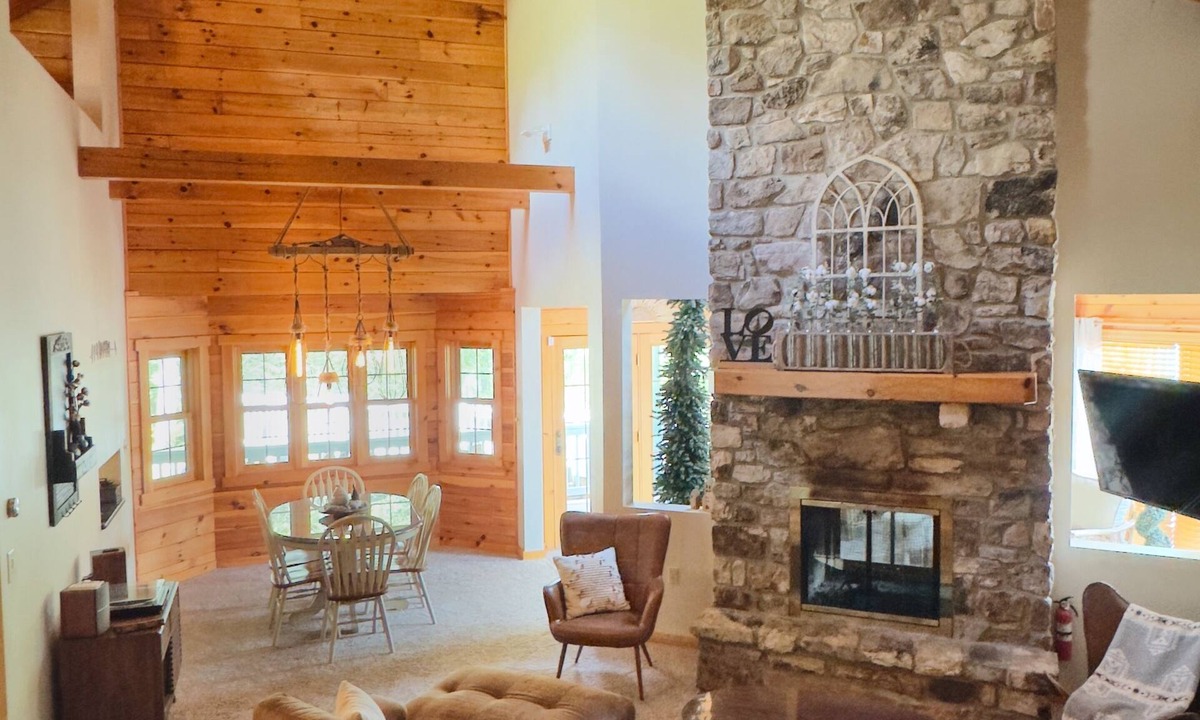 Lairdsville Cabin | Tranquil, Boho Cabin Retreat overlooking Lake