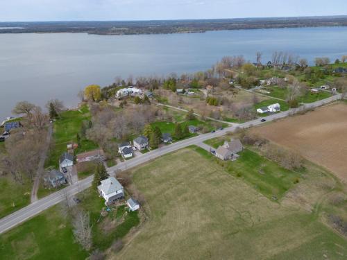 North Port House | Tranquil Cottage Retreat in Prince Edward County