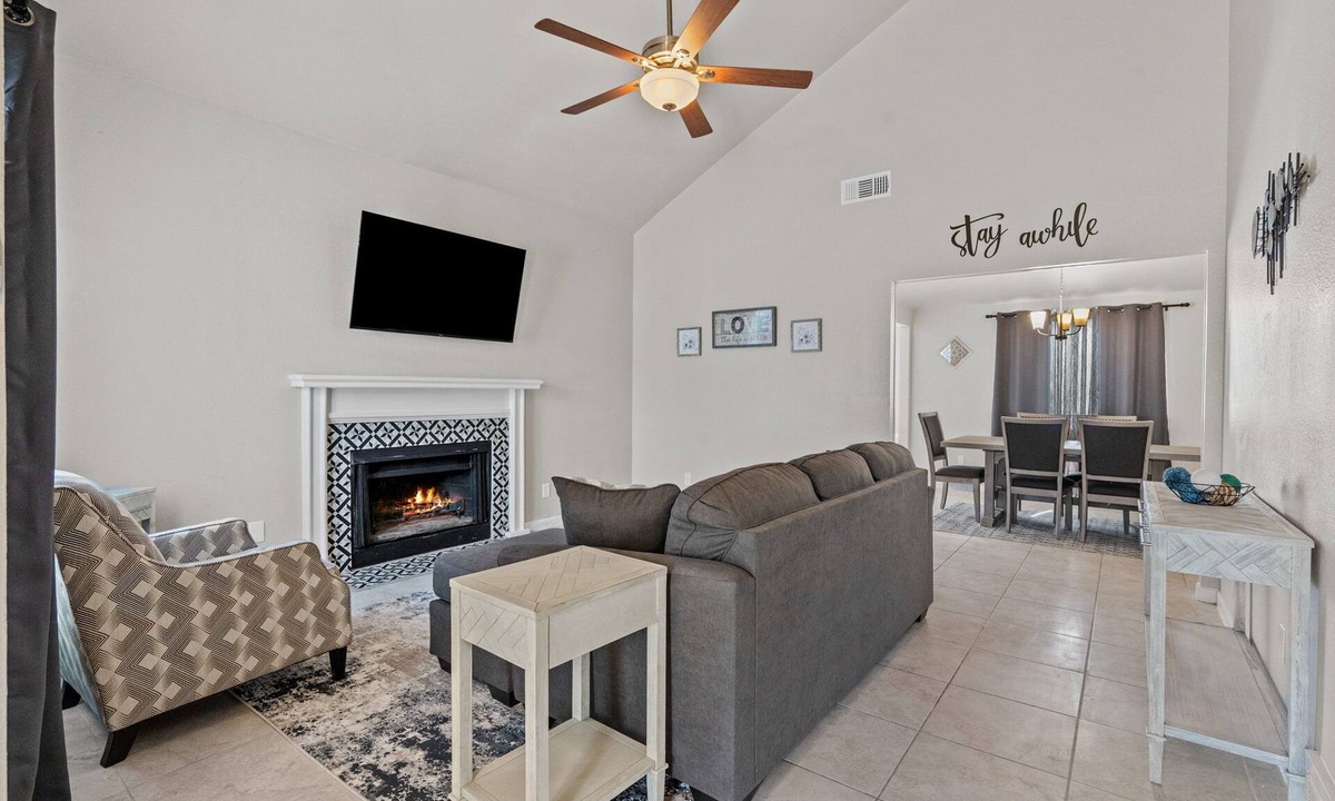 Duncanville House | Tranquil Cozy 3 Bedroom Home in Duncanville