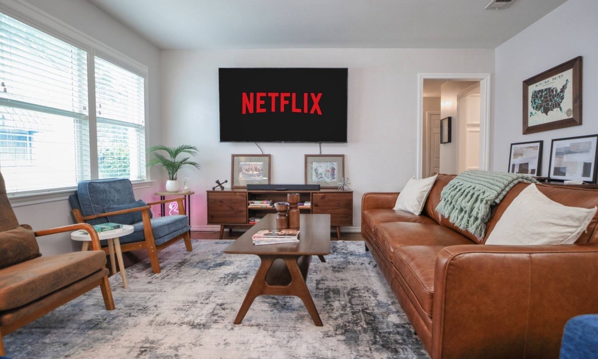 Lochwood House | Tranquil Entire House 3BD2BA w/Peloton Bike & Tesla Charger