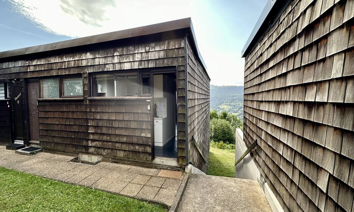 Murat-le-Quaire Apartment | Tranquil Flat for 5 in Murat-le-Quaire