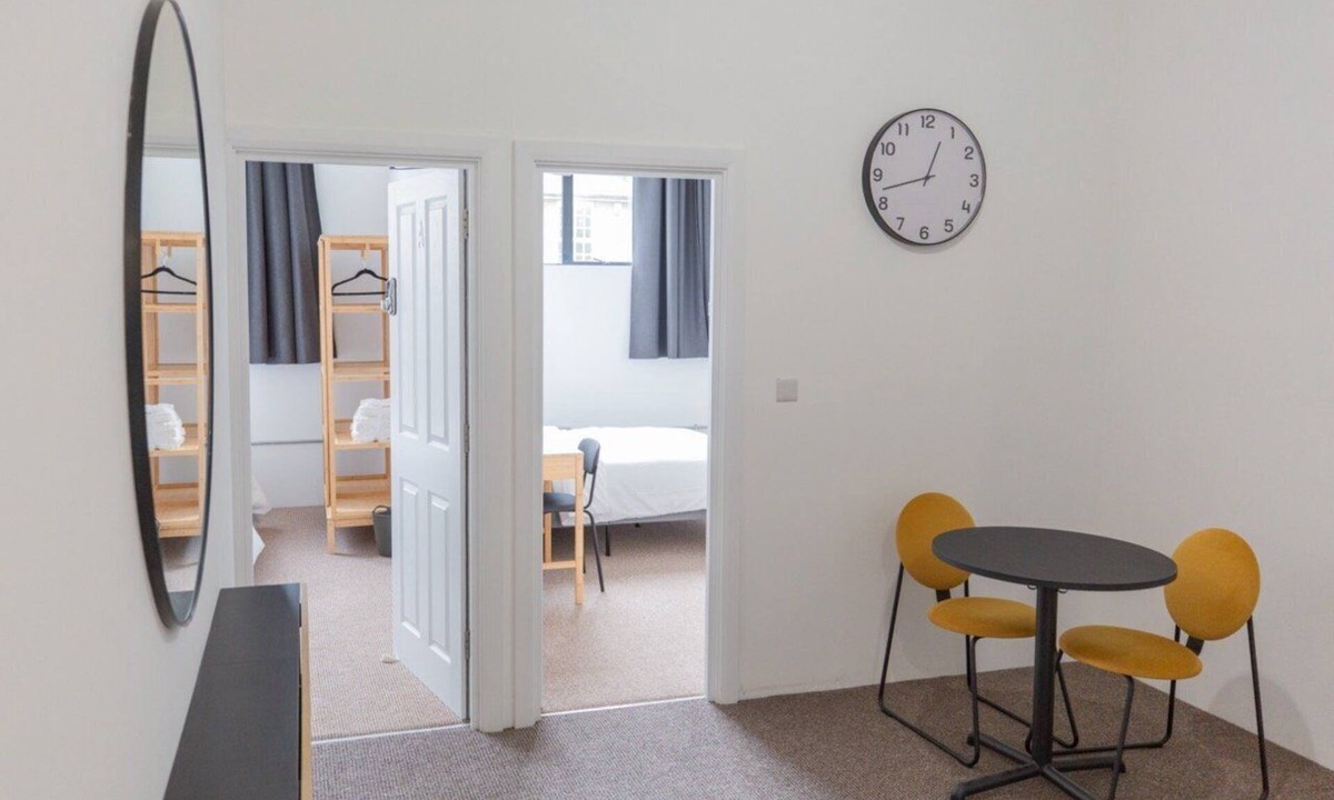 North Finchley Apartment | Tranquil haven in London