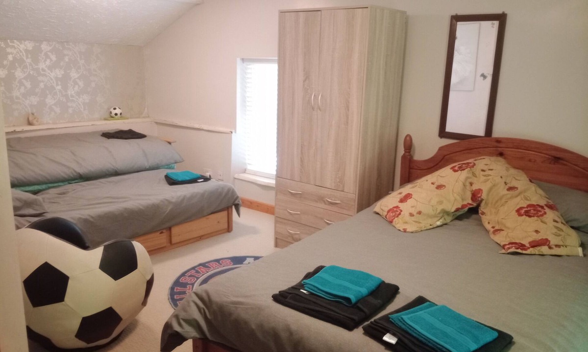 Llandovery Cottage | Tranquil Hillside Cottage Retreat