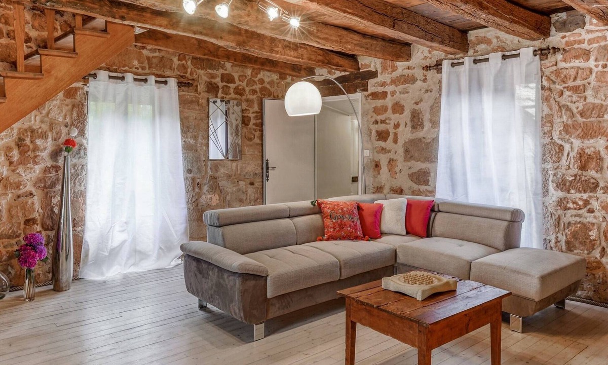 Teillots House | Tranquil holiday home with private pool