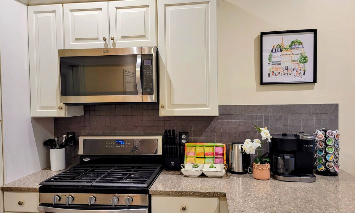 Mid-Cambridge Apartment | Tranquil home loved by repeat guests, Harvard Square