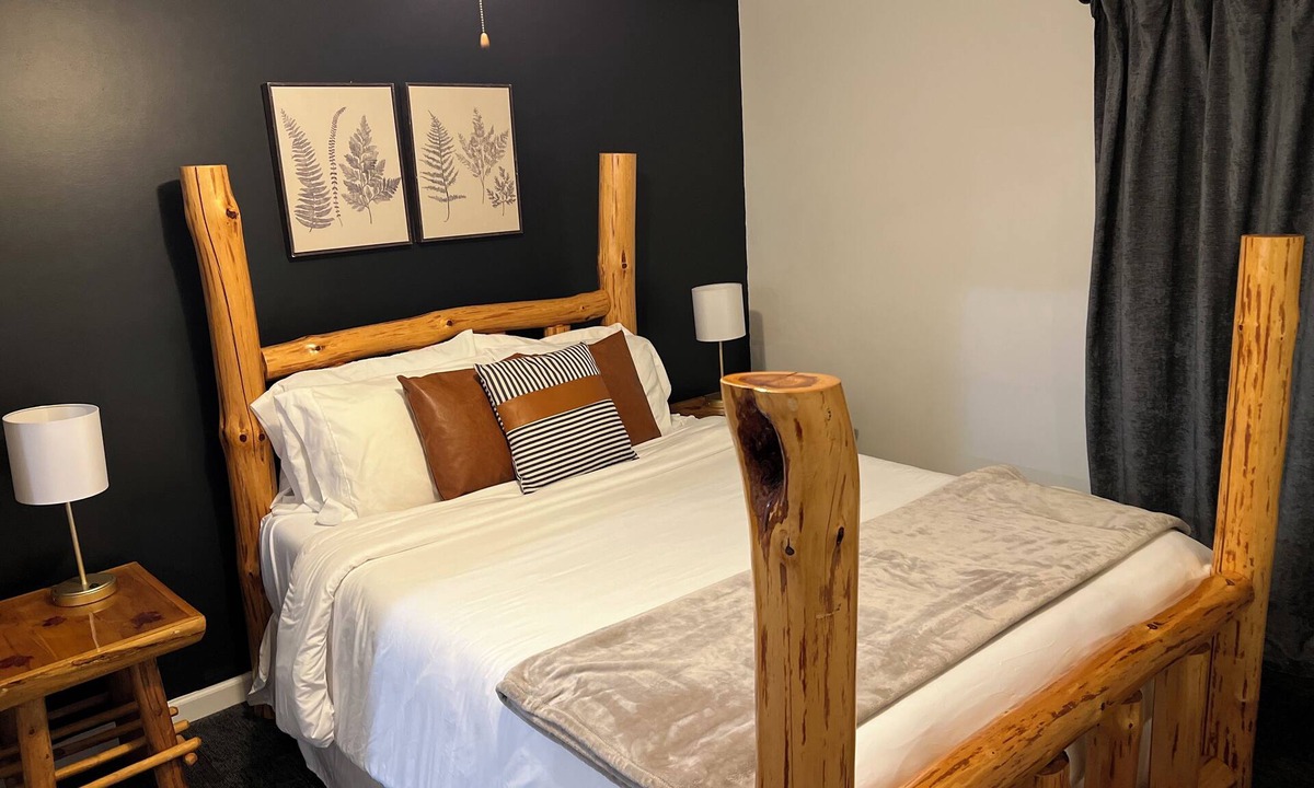 Laurium House | Tranquil house in charming Calumet