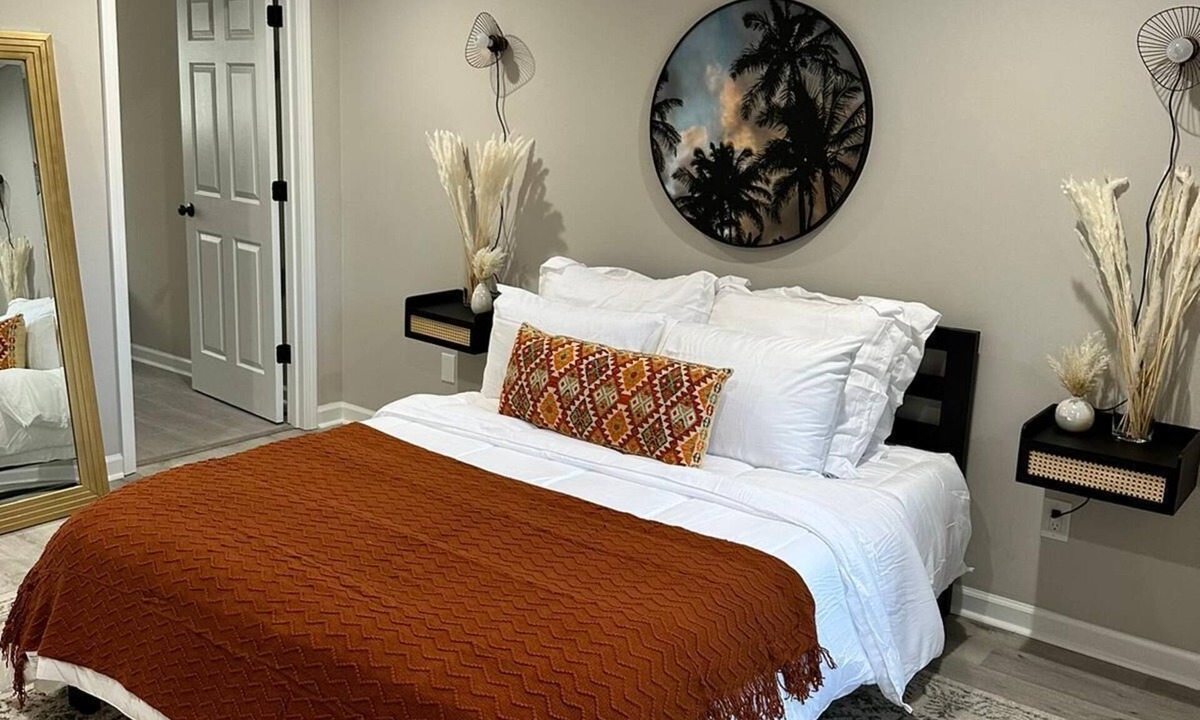 Douglasville Apartment | Tranquil Lower level suite w/Private entrance