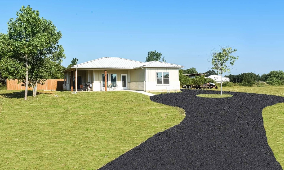 Springtown House | Tranquil Modern Cottage with Deck & Fire Pit - Gateway to Eagle Mountain Lake & Fort Worth