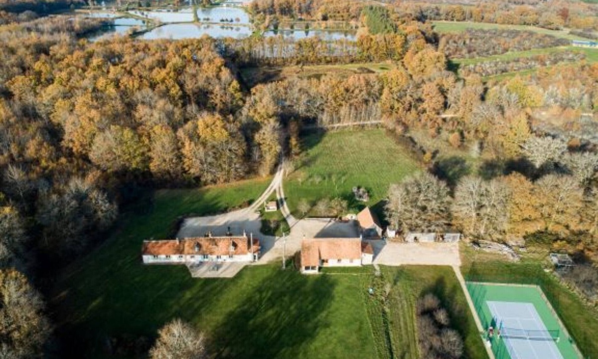 Jouy-le-Potier Cottage | Tranquil Retreat: Forest Views, PMR Friendly, Near Loire Castles & Orleans