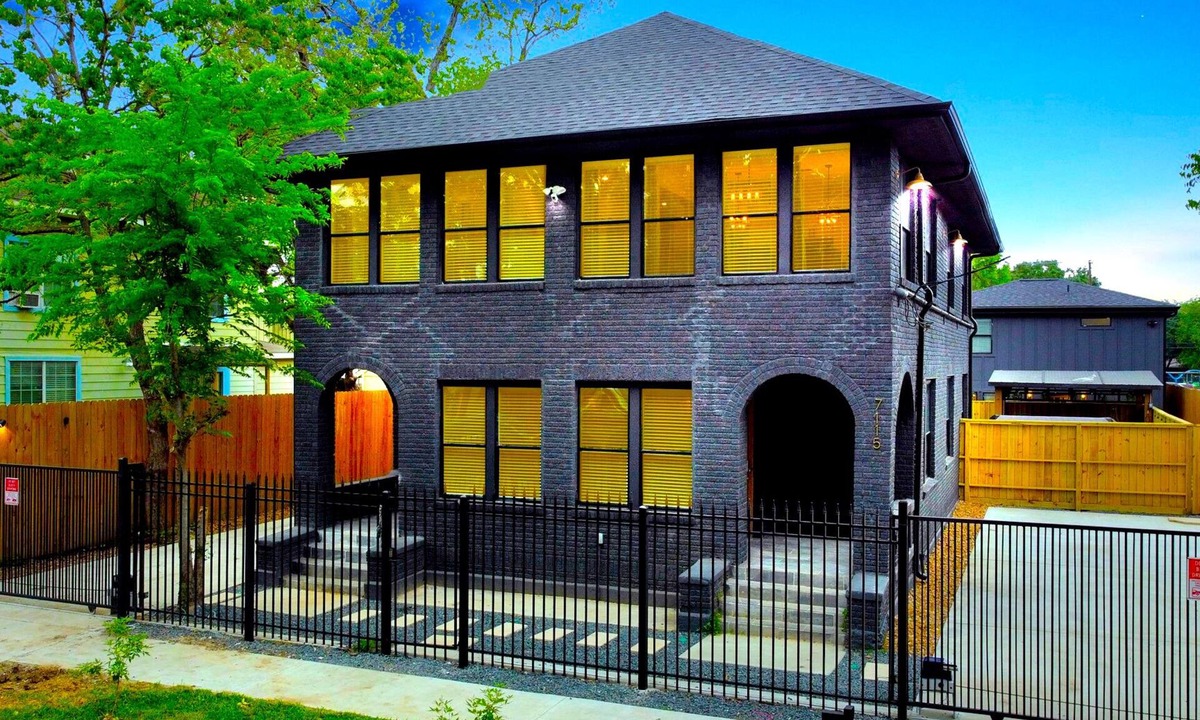 Greater East End House | Tranquil Retreat, Hot Tub, 6 Baths, Fully Gated w/Parking