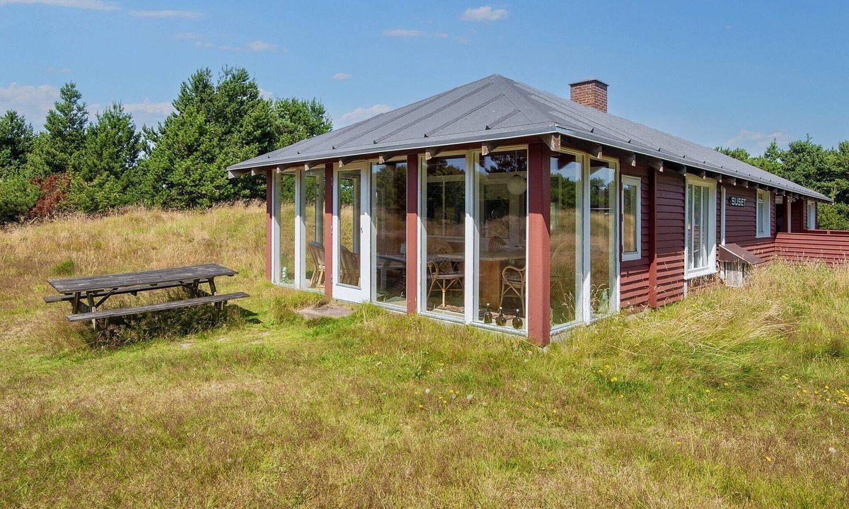 Rindby Strand House | Tranquil Retreat near Beach