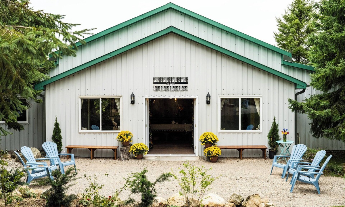 Grey Highlands Cabin | Tranquil Retreat @ the SEED Lodge: A Rural Retreat and Gathering Space