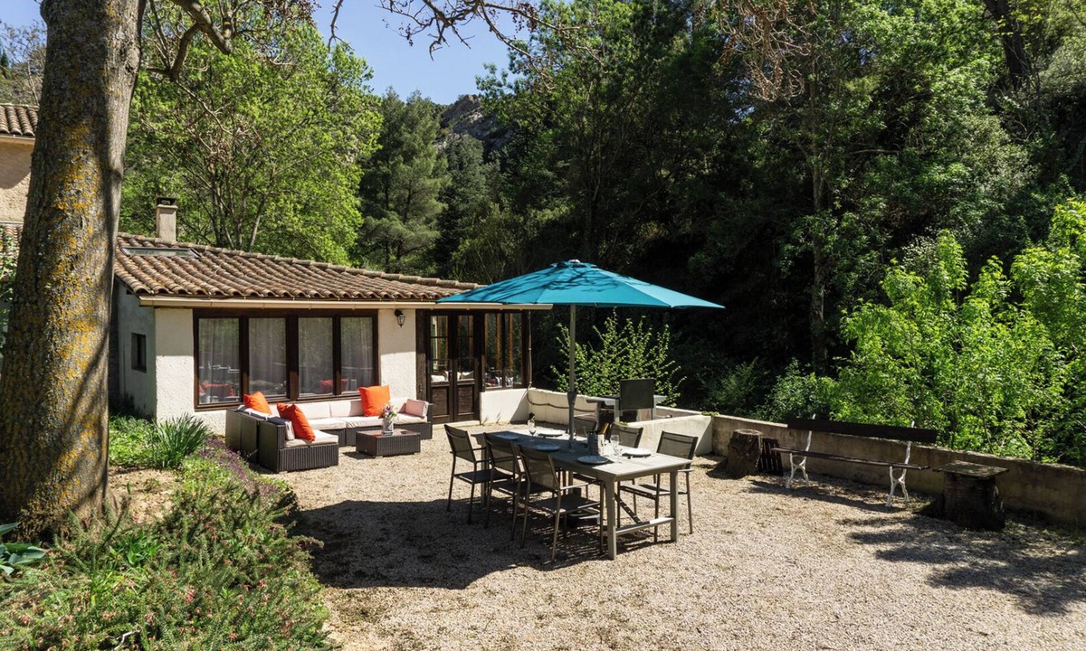Caunes-Minervois Apartment | Tranquil, rustic, riverside retreat