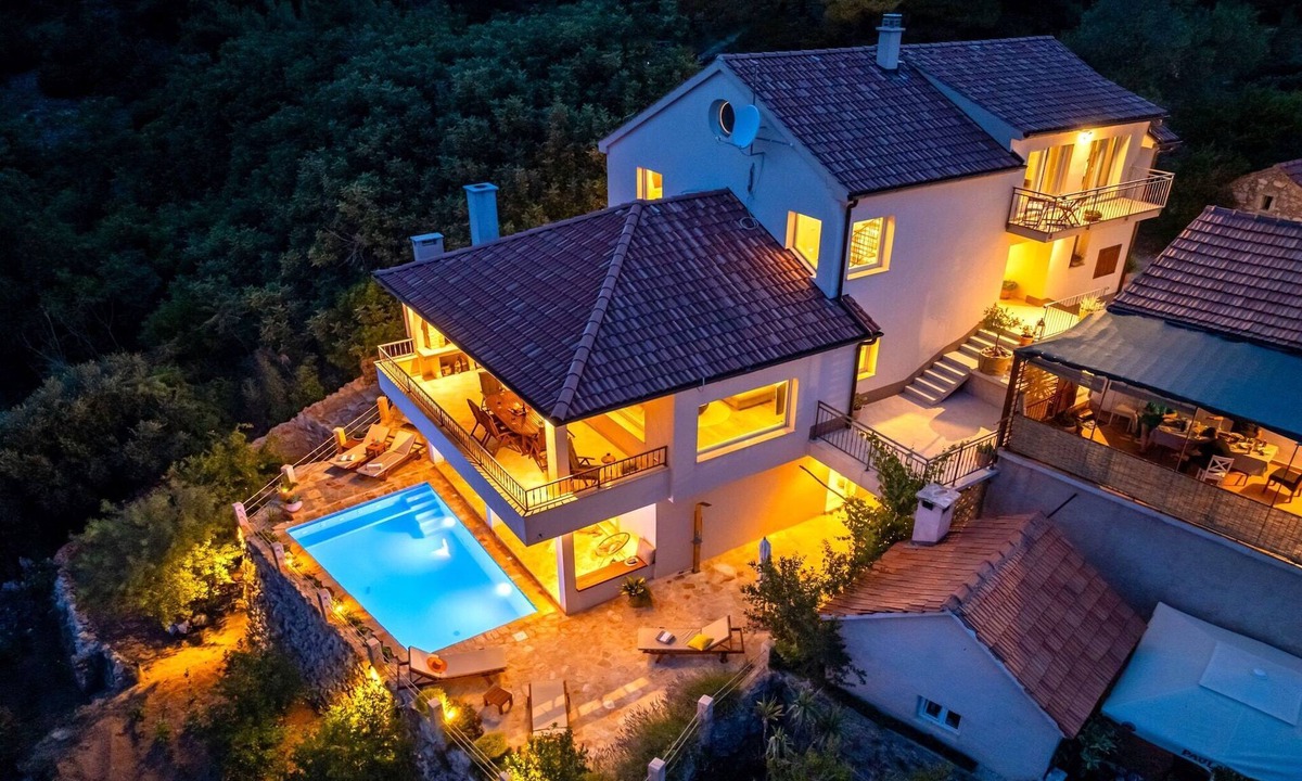 Island Hvar House | Tranquil Sea View Escape on Hvar Island