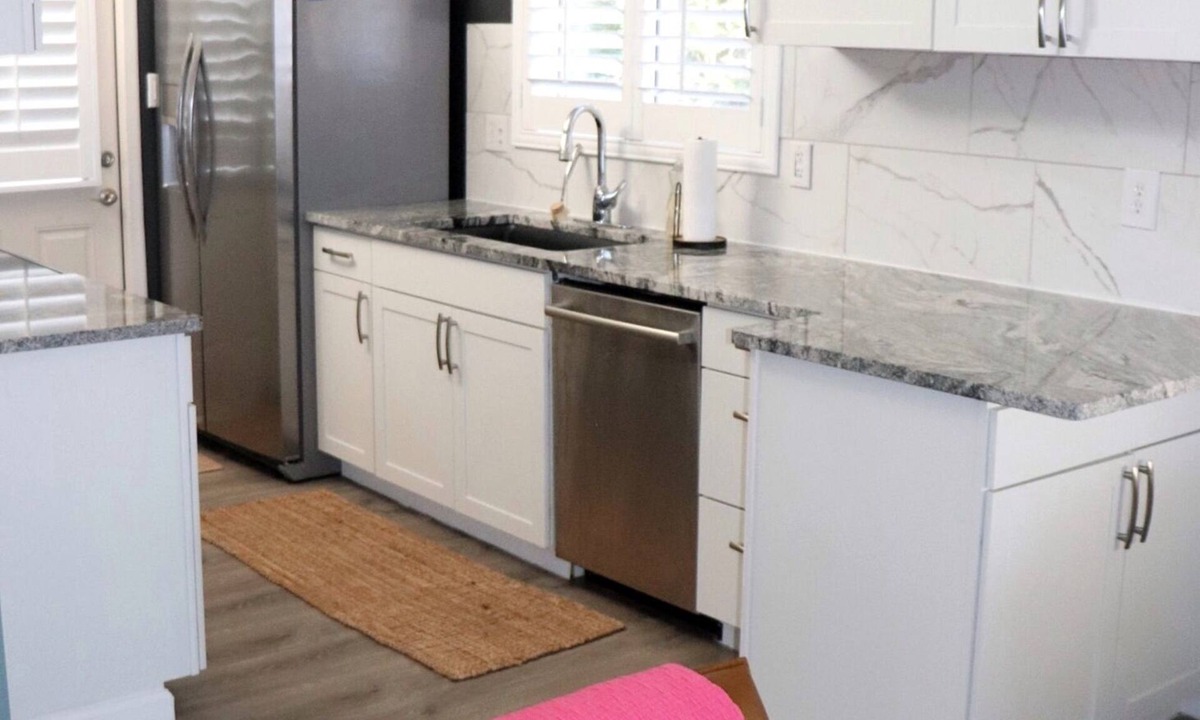 Colington House | Tranquil Sound Side Bungalow.