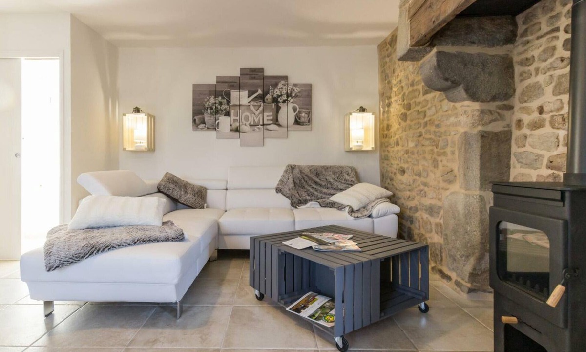 Sartilly-Baie-Bocage Cottage | Tranquil stone house with terrace and fireplace