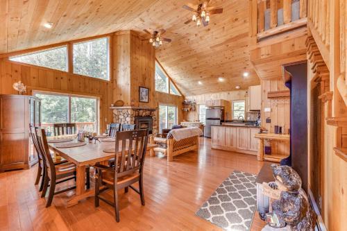 Thornton House | Tranquil Thornton Cabin Deck, Views and Game Room!