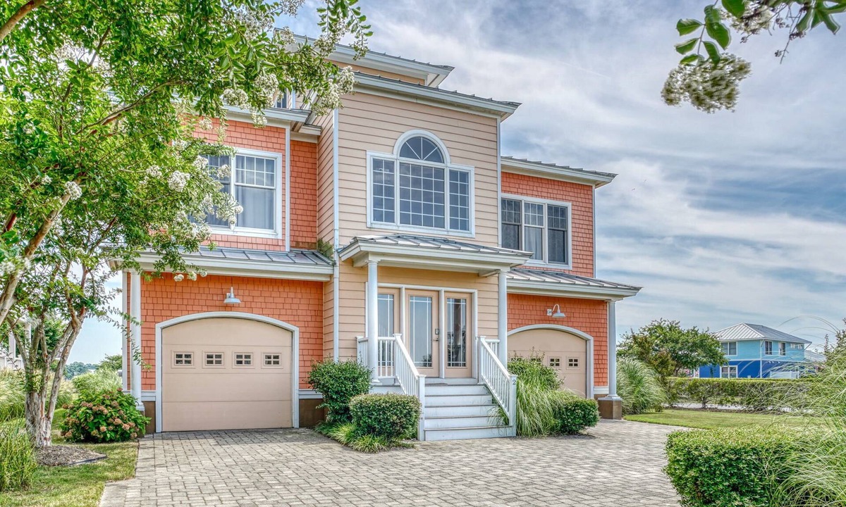 Cape Charles House | "Tranquil Tides"-4BR, 3BA, beautiful home with private beach access!