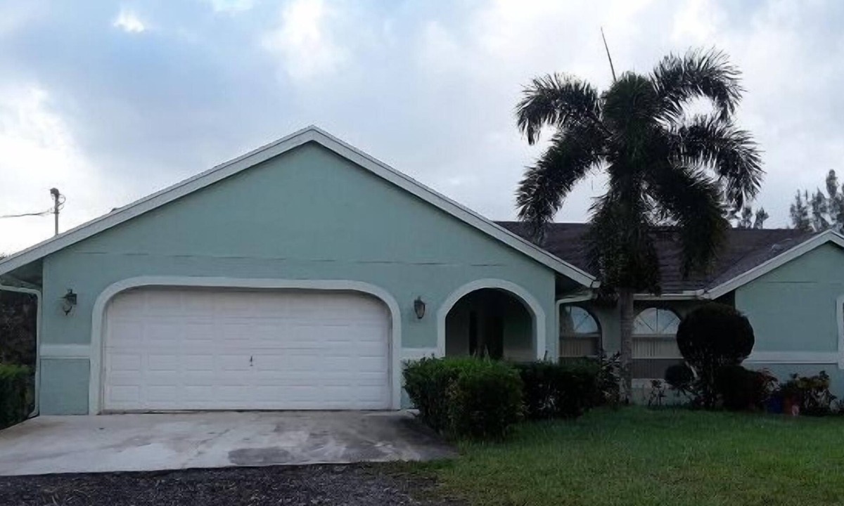 Hunt Club House | Tranquil West Palm Beach getaway