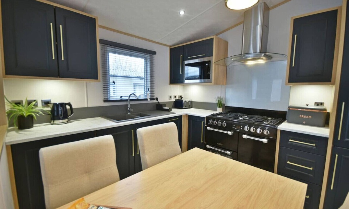 Fence Cabin | Tranquility at Pendle view holiday Park