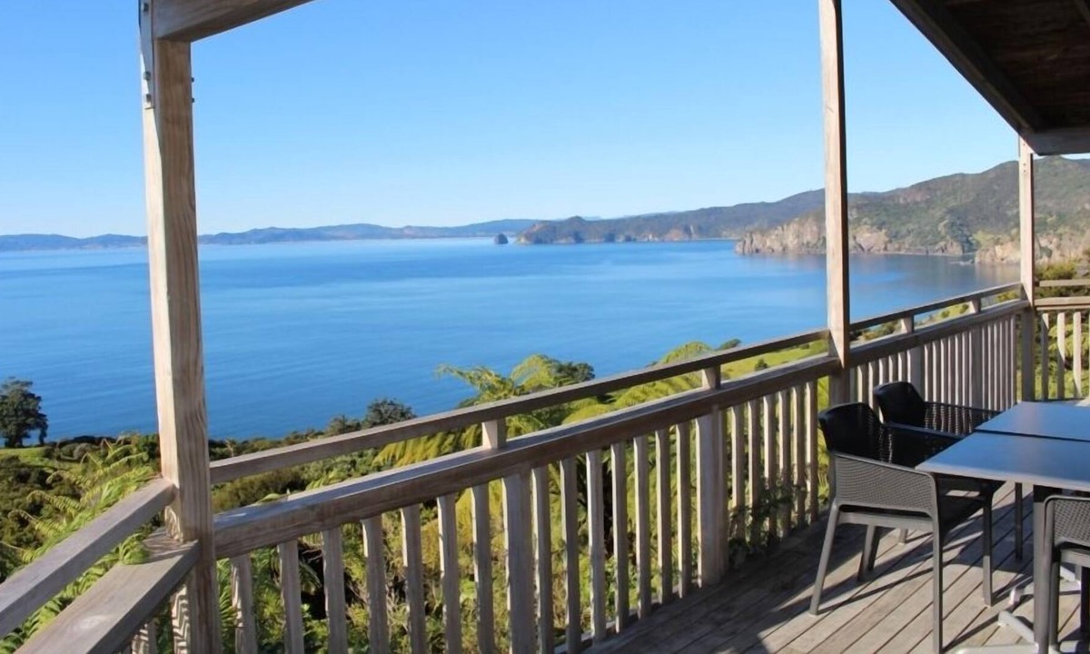 Tuateawa House | Tranquility Base ~ Tuateawa ~ Northern Coromandel