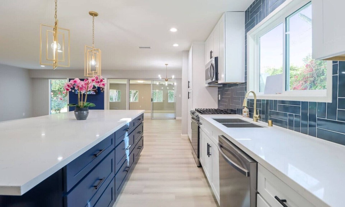 Canoga Park House | Tranquility peaceful Home Topanga Village/Mall