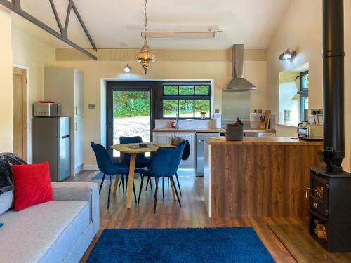 Stoke-on-Trent House | Tranquillity-Uk38552