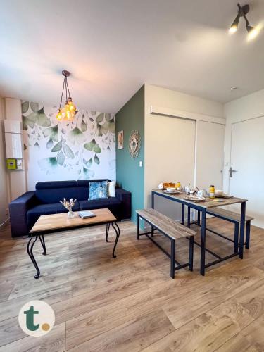 Les Herbiers Apartment | Tranquiloue - Appart tendance 18min du Puy du Fou