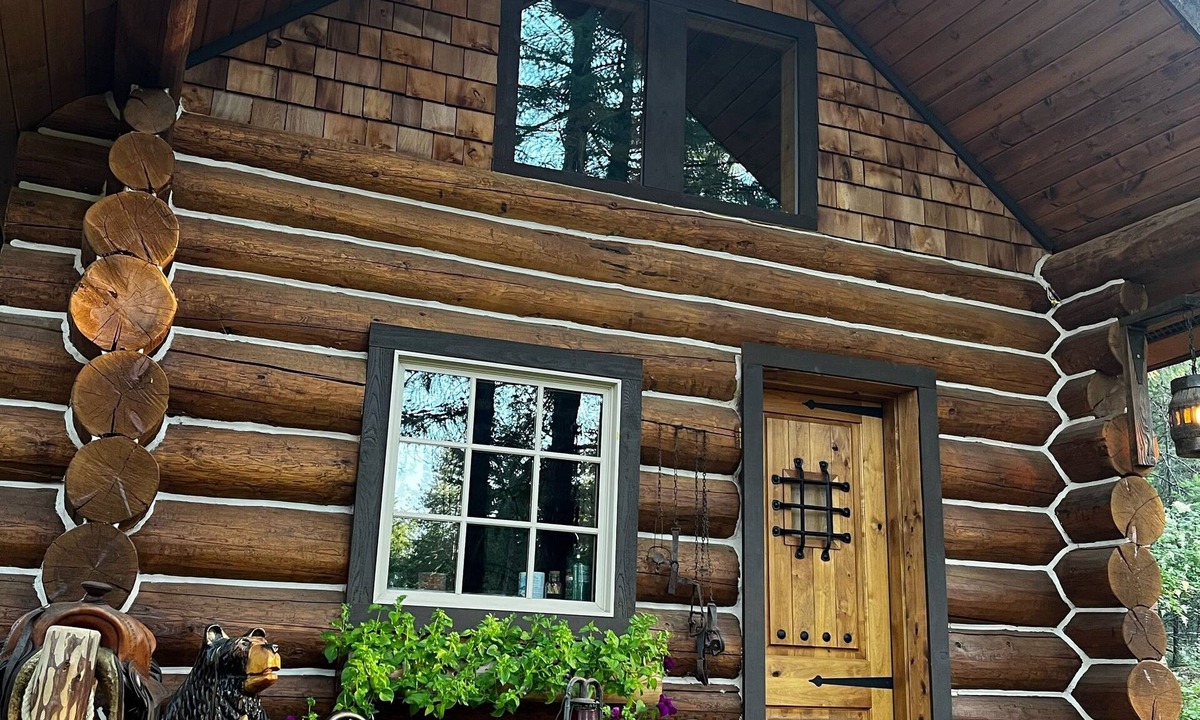 Bonner County Cabin | Trappers Cabin, Tiny home, Romantic get away