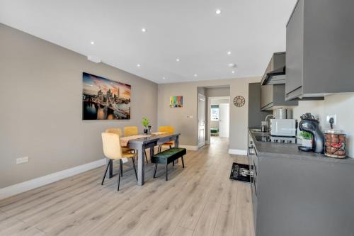 Heathrow Villages Apartment | Travard Heathrow 382