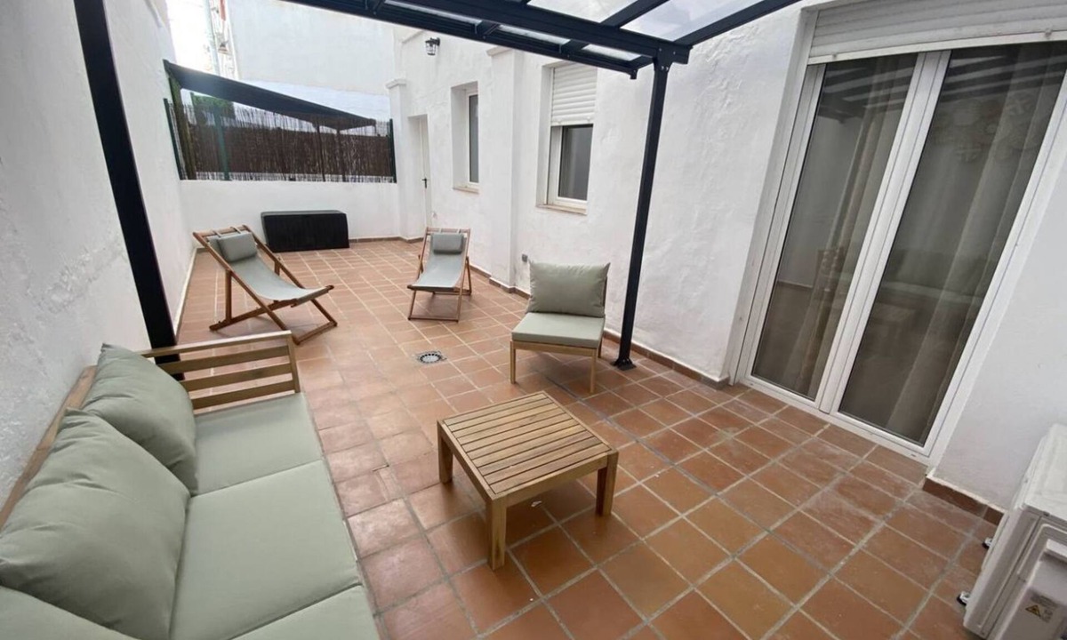 Soternes Apartment | Travel Habitat Bioparc with Terrace Apartment A