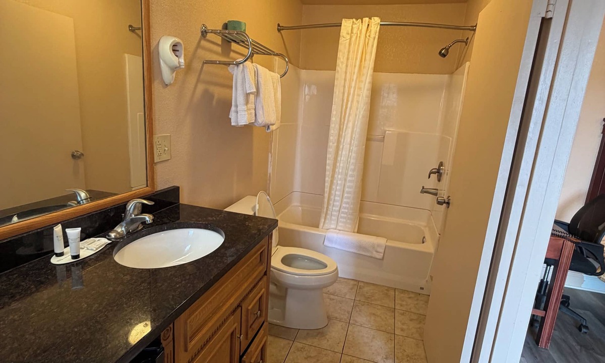 Horseheads Hotel | Travel Inn Horseheads