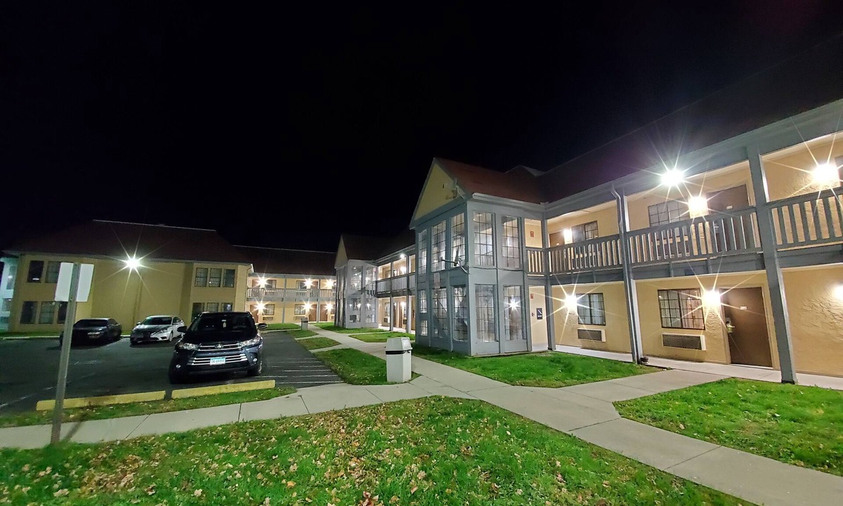North Meadows Hotel | Travel Inn Motel