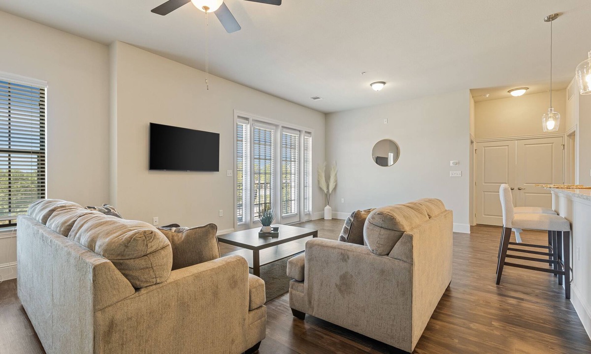 Highland Village Apartment | Travel Nurse Friendly Luxury Stay