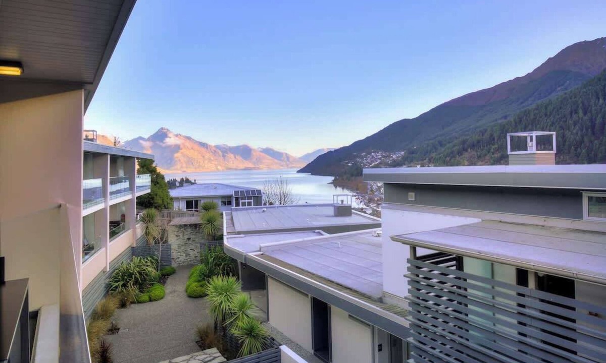 Queenstown City Centre Apartment | Travellers Oasis, Central Queenstown