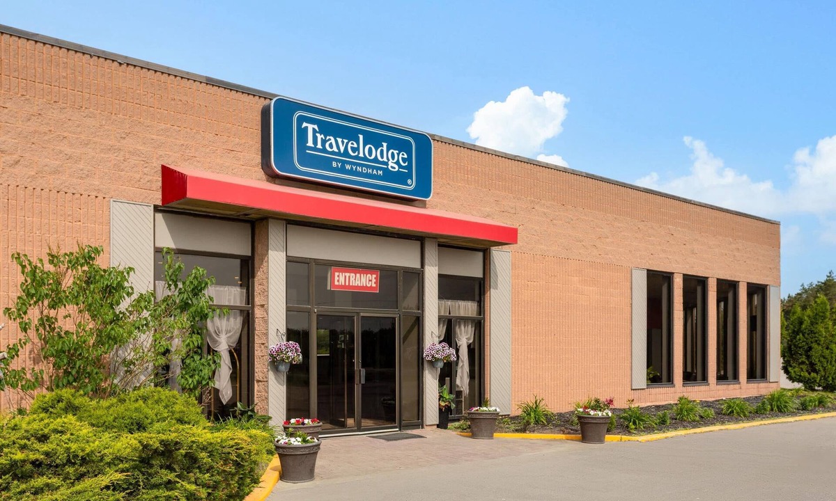 Lindsay Hotel | Travelodge by Wyndham Lindsay