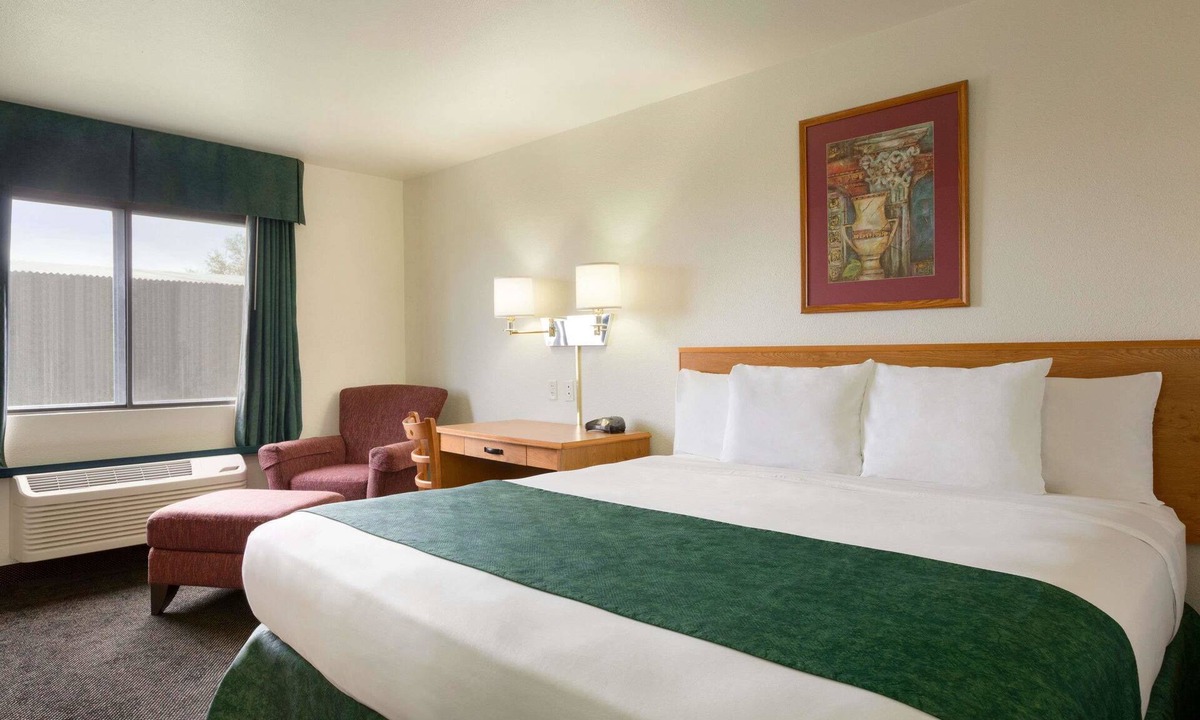 Alpine Hotel | Travelodge by Wyndham Alpine