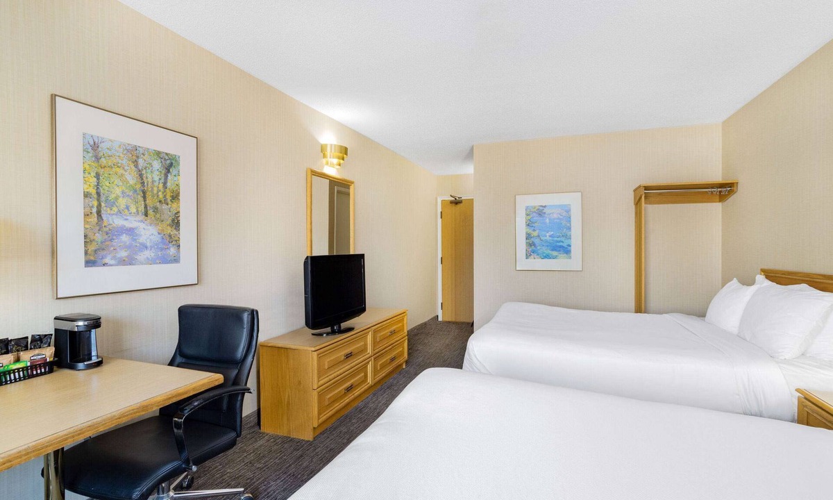 Bridgewater Hotel | Travelodge by Wyndham Bridgewater
