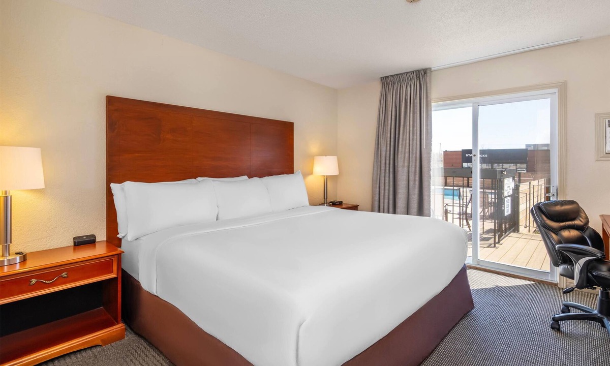 Gananoque Hotel | Travelodge by Wyndham Gananoque
