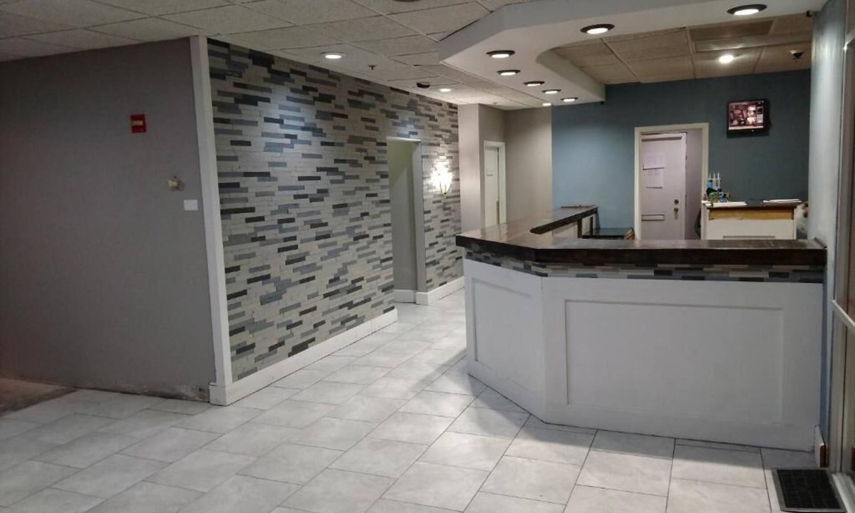 Lincoln Hotel | Travelodge by Wyndham Lincoln Northeast
