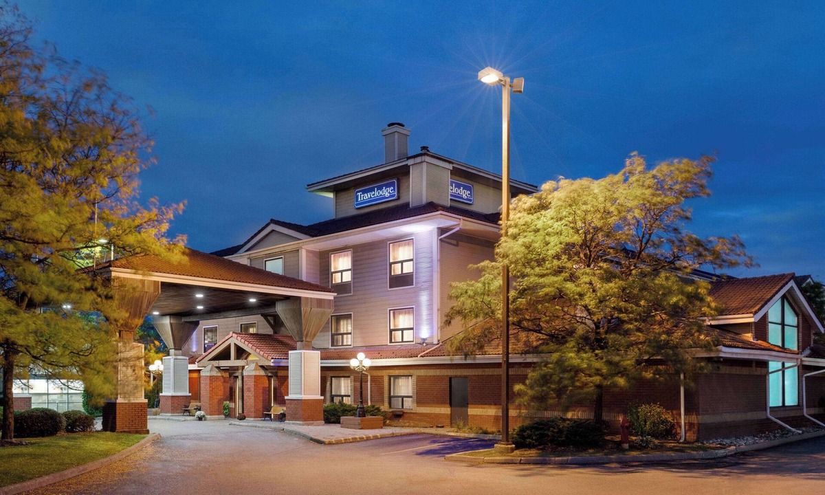 Oshawa Hotel | Travelodge by Wyndham Oshawa Whitby
