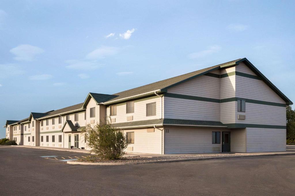Pecos Hotel | Travelodge by Wyndham Pecos