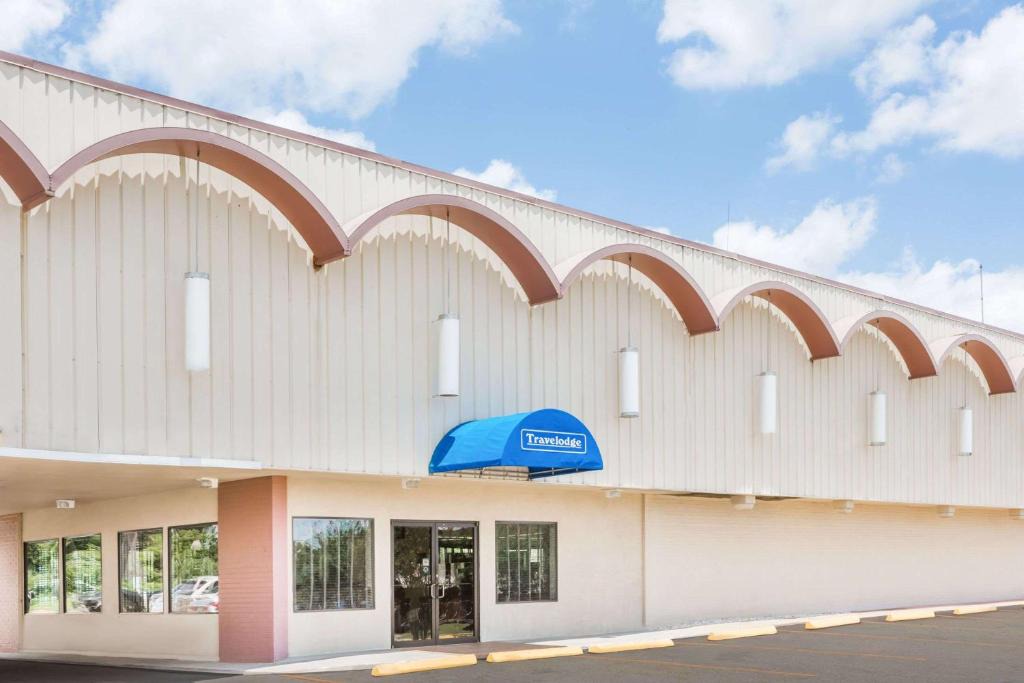 Shreveport Hotel | Travelodge by Wyndham Shreveport LA