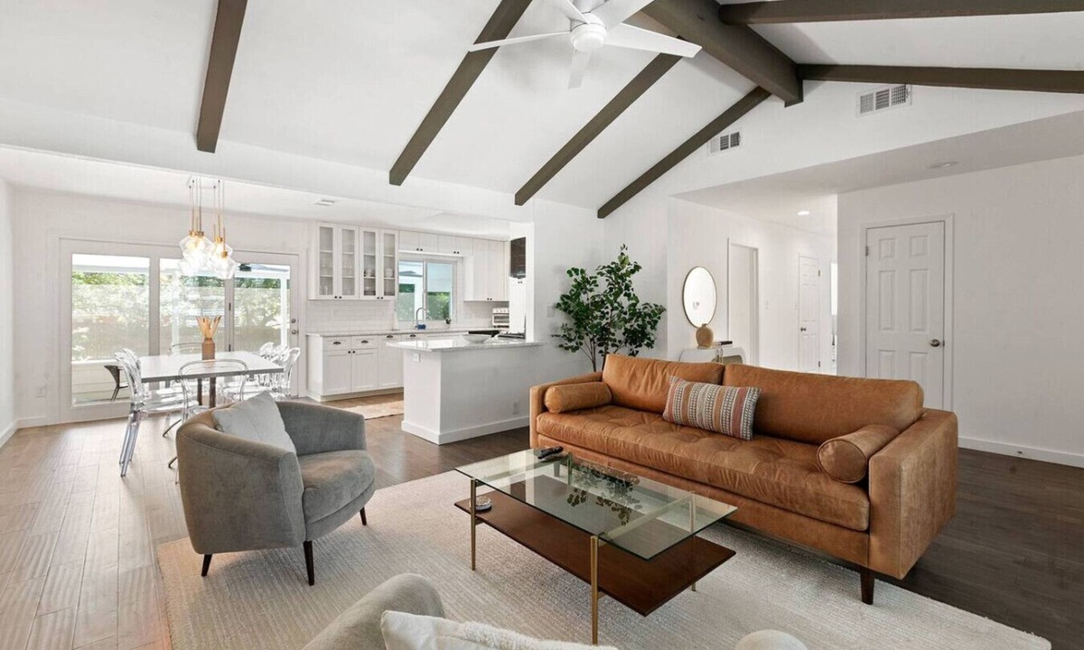 Greater South River City House | Travis Heights Home: Pool & walk to S. Congress