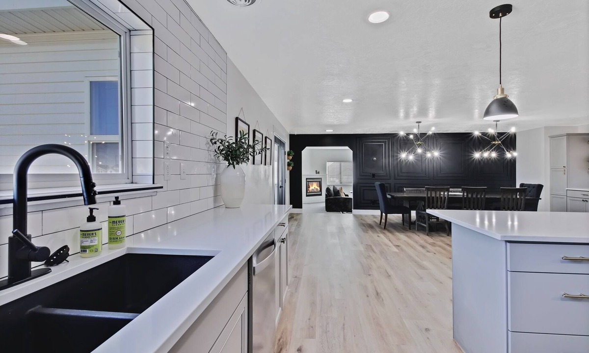 Meridian House | Treasure Valley’s Shared Home with 1 Double Queen Bedroom