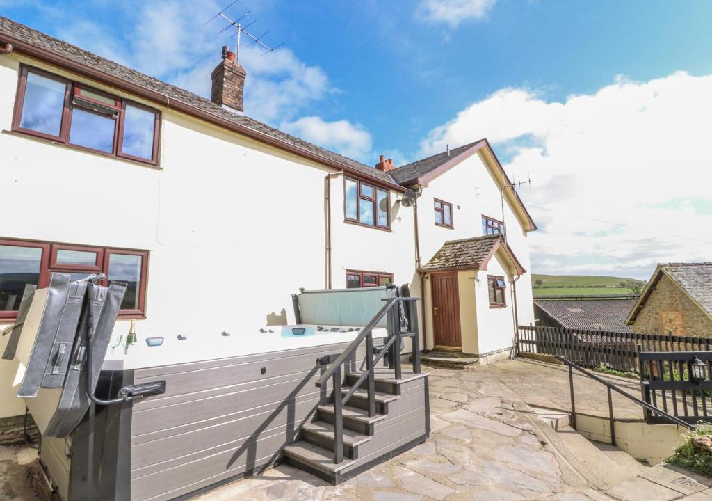 Bleddfa House | Treboeth