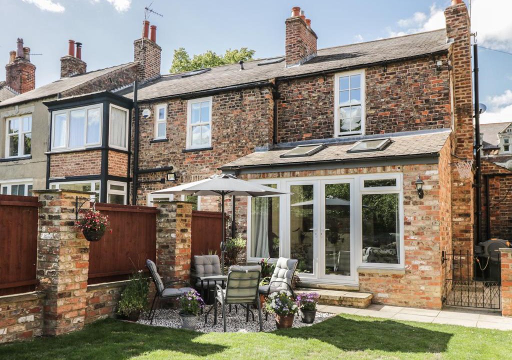 Ripon House | Tree Top Cottage