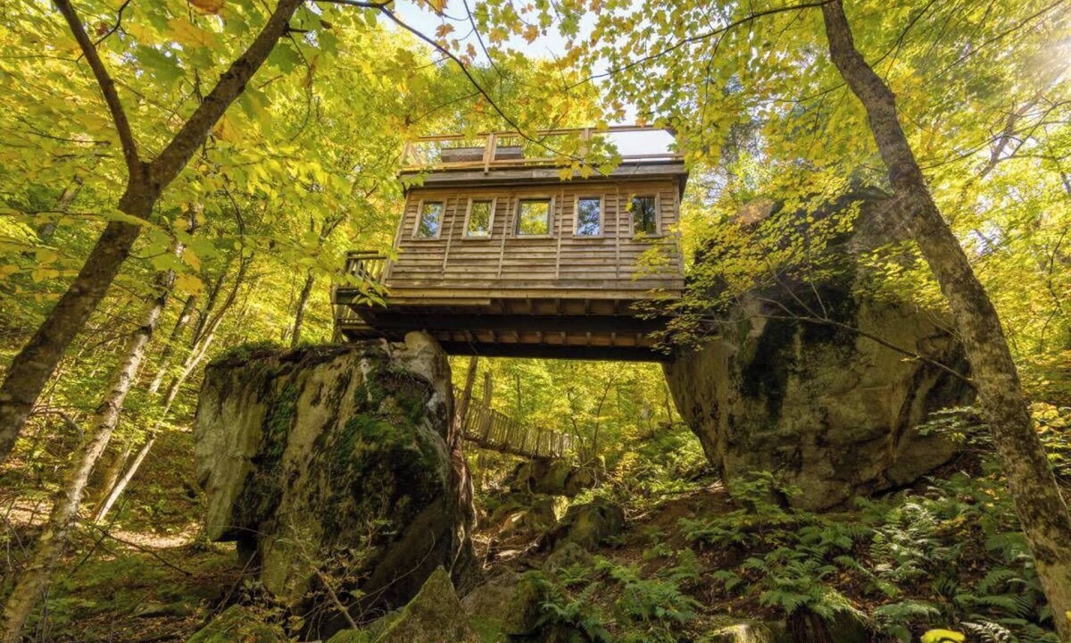 Saint-Faustin-Lac-Carre House | Treehouse #06 | The Rockhouse